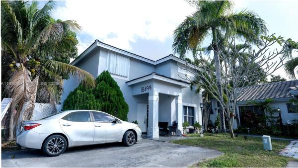 18499 NW 52nd Path, Miami Gardens, Florida 33055, image 1