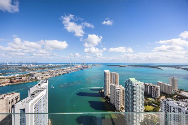 300 Biscayne Boulevard Way #5701C, Miami, Florida 33131, image 1