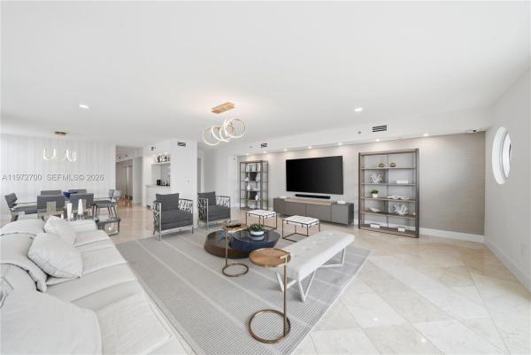 Villa Di Mare, 5801 Collins Ave #700, Miami Beach, Florida 33140, image 2