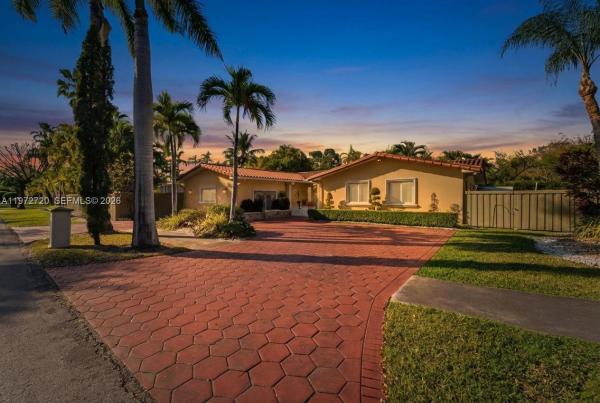 9475 SW 70th St, Unincorporated Dade County, Florida 33173, image 1