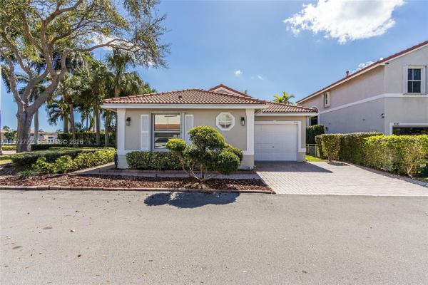 West Lake Village, 1110 Lemonwood St, Hollywood, Florida 33019, image 3