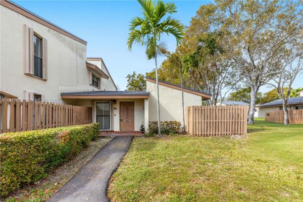  #36W, Unincorporated Dade County, Florida 33176, image 1