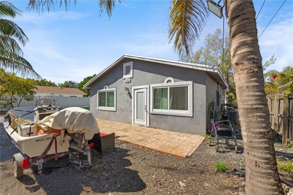 8800 NW 20th Ave, Unincorporated Dade County, Florida 33147, image 1