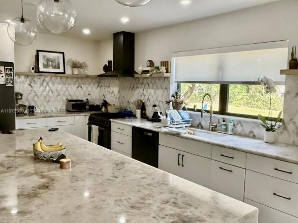 9901 SW 79th Ave, Unincorporated Dade County, Florida 33156, image 1