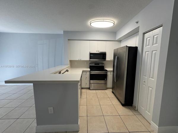 Paradise Pointe, 11050 SW 196th St #109, Cutler Bay, Florida 33157, image 2