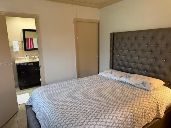 Country Gardens, 1350 NW 96th St #2, Pinewood, Florida 33147, image 2