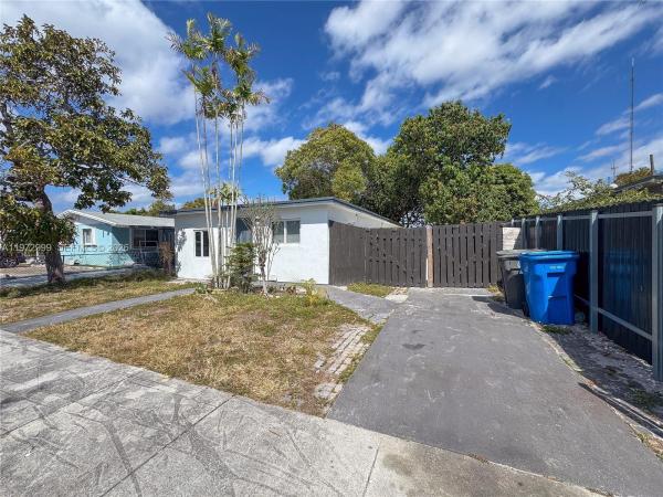 Sunland Park, 5615 SW 40th St, West Park, Florida 33023, image 2