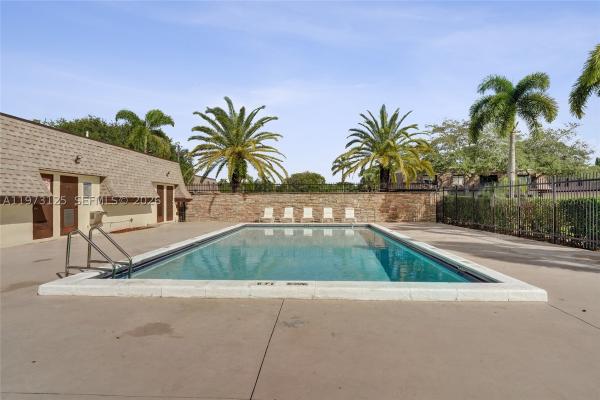 Chateau On The Knoll, 9340 SW 61st Way #B, Boca Raton, Florida 33428, image 1