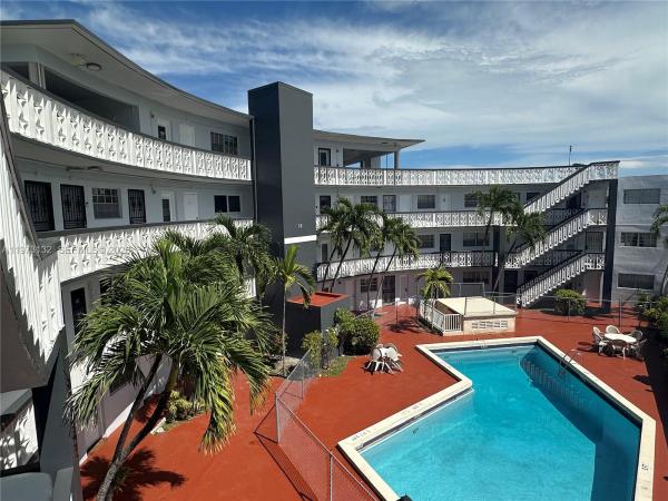 Carolynn Townhouse, 11 SW 52nd Ave #3C, Miami, Florida 33134, image 1