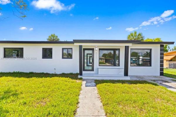 Lauderdale Manors, 1042 NW 13th St, Fort Lauderdale, Florida 33311, image 2