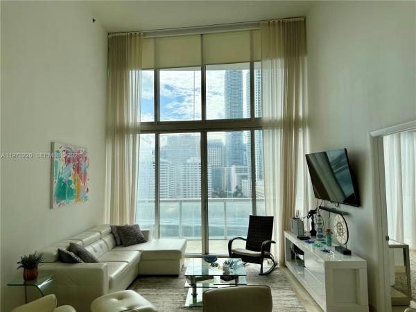 Icon Brickell Tower 2, 495 Brickell Ave #1403, Miami, Florida 33131, image 1