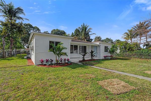 510 NW 105th St, Unincorporated Dade County, Florida 33150, image 3
