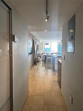 The Royal Club, 2457 Collins Ave #405, Miami Beach, Florida 33140, image 2