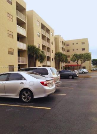 8185 NW 7th St #404, Unincorporated Dade County, Florida 33126, image 1