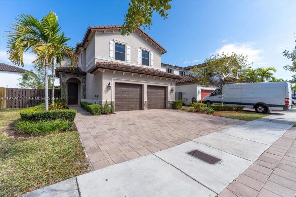 Artesa At Coco Palm Estates, 11765 SW 249th Ter, Princeton, Florida 33032, image 2