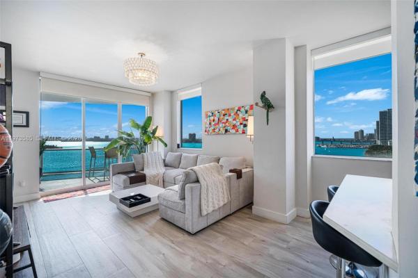 New Wave, 725 NE 22nd St #10A, Miami, Florida 33137, image 2