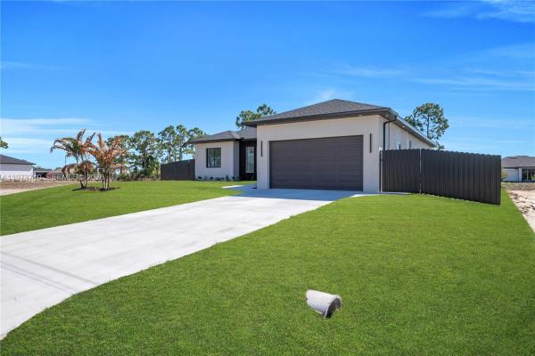 2120 NW 30th Ter, Cape Coral, Florida 33993, image 3