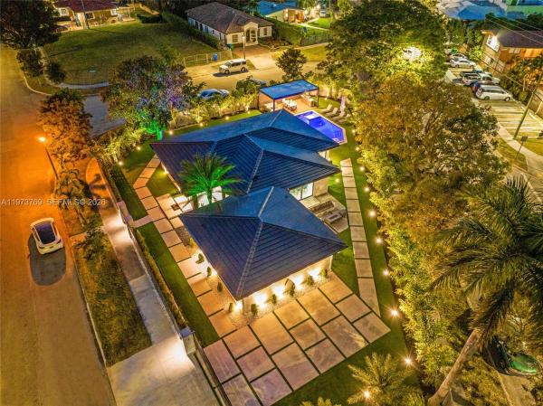 Brickell Estates, 2100 SW 9th Ave, Miami, Florida 33129, image 1