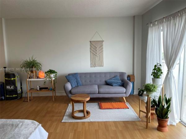 Island Place At North Bay Village, 1455 N Treasure Dr #6D, North Bay Village, Florida 33141, image 1