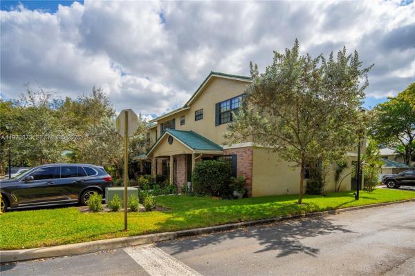Village Townhouses At Jacaranda, 576 Westree Ln #576, Plantation, Florida 33324, image 1