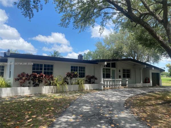 Country Club Estates, 700 Curtiss Pkwy 0, Miami Springs, Florida 33166, image 1