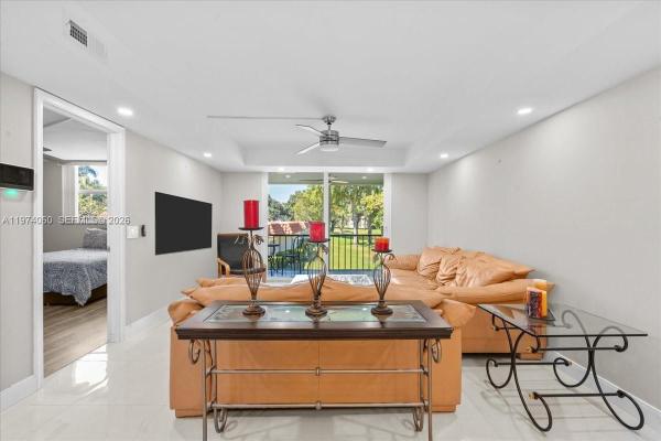 Hollybrook Golf & Tennis Club, 811 S Hollybrook Dr #208, Pembroke Pines, Florida 33025, image 2