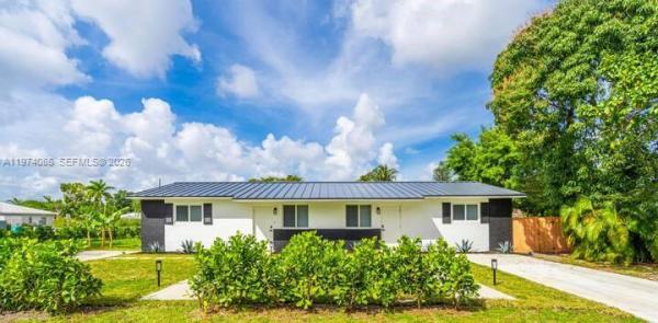 Wawrzyniak Acres North, 1001 NE 110th St #1003, Biscayne Park, Florida 33161, image 1