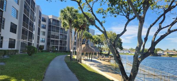 Colony Point, 1100 Colony Point Cir #316, Pembroke Pines, Florida 33026, image 2