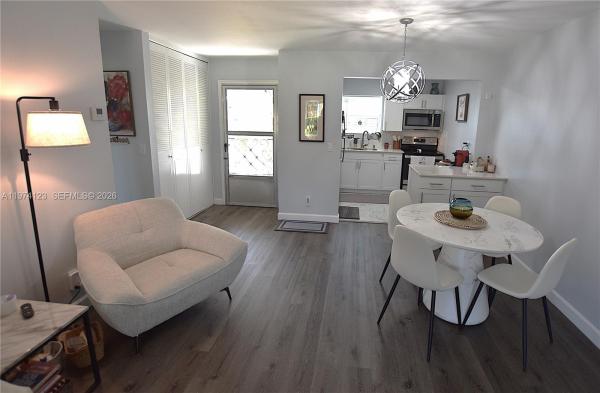 Emory At Cresthaven Villas, 2572 Emory Dr #F, West Palm Beach, Florida 33415, image 1