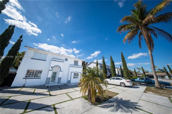 18004 SW 154th Ave, Unincorporated Dade County, Florida 33187, image 1