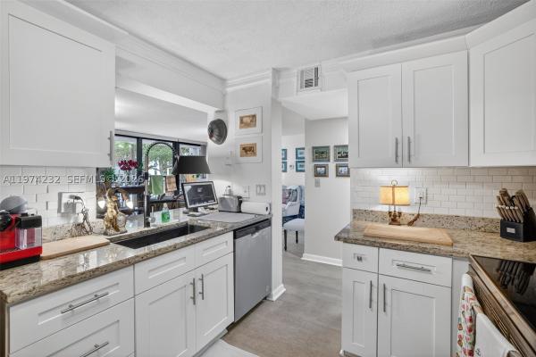 River Reach, 1350 River Reach Dr #314, Fort Lauderdale, Florida 33315, image 2