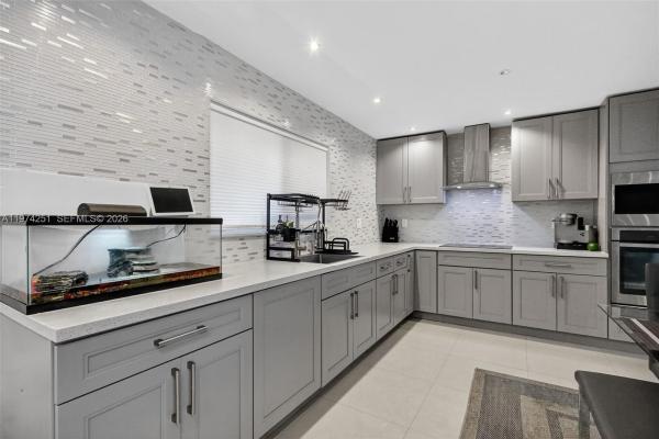 221 NE 212th St, Unincorporated Dade County, Florida 33179, image 1