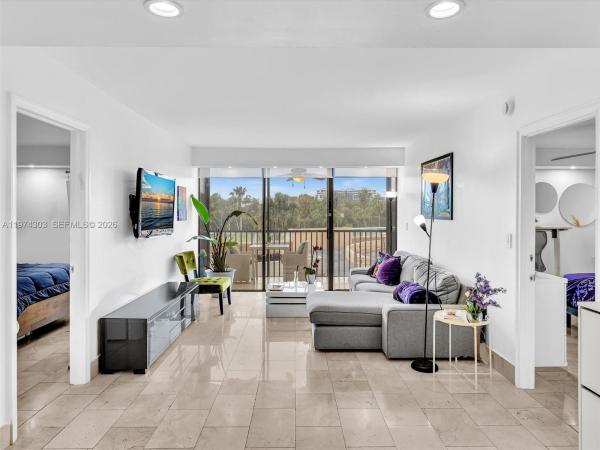 Coronado Tower 1, 20335 W Country Club Dr #310, Aventura, Florida 33180, image 1