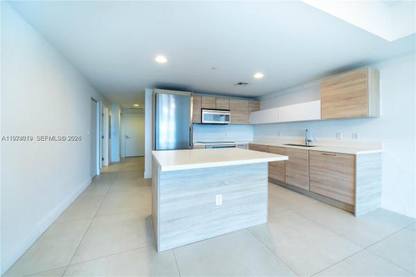 The Harbour South Tower, 16385 Biscayne Blvd #1120, North Miami Beach, Florida 33160, image 2