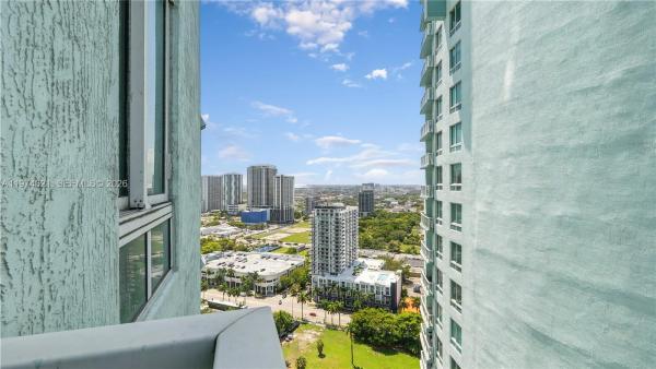 Quantum On The Bay, 1900 N Bayshore Dr #2810, Miami, Florida 33132, image 2