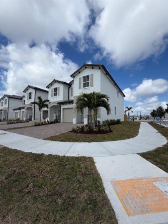 2556 SE 27th Ct #2556, Homestead, Florida 33035, image 2
