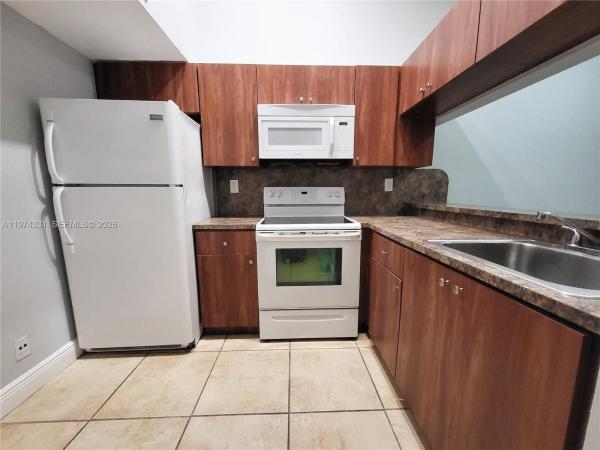 13907 SW 93rd Ln #13907, Unincorporated Dade County, Florida 33186, image 1