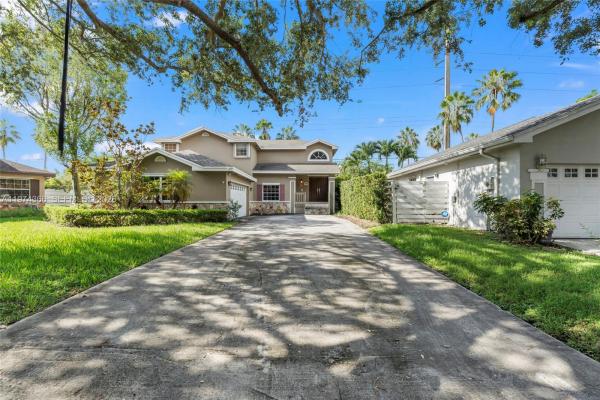 13870 SW 151st Ln, Unincorporated Dade County, Florida 33186, image 1