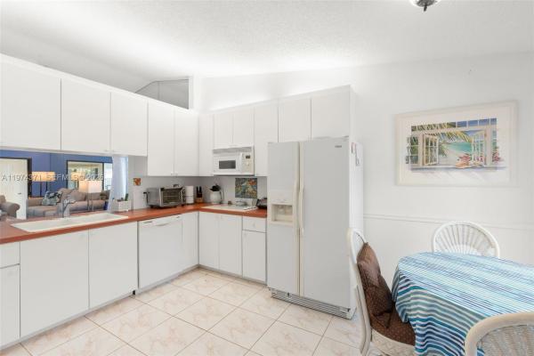 The Lakes, 1064 E Lakes Dr, Deerfield Beach, Florida 33064, image 2