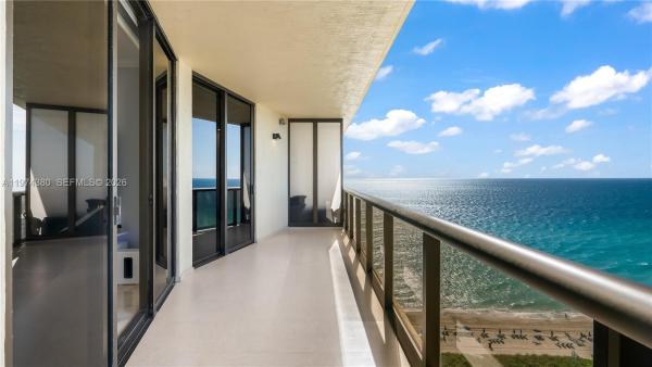 Sayan, 16275 Collins Ave #1503, Sunny Isles Beach, Florida 33160, image 2