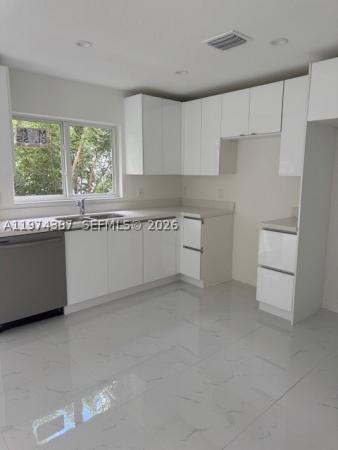 Hialeah Heights, 3133 NW 60th St, Brownsville, Florida 33142, image 2