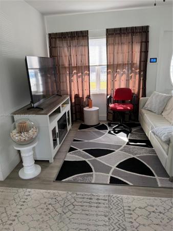 Collier Estates, 6060 NE 6th Ter, Oakland Park, Florida 33334, image 2