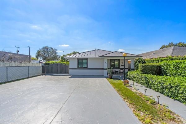 Andrews Park, 42 W 44th St, Hialeah, Florida 33012, image 1