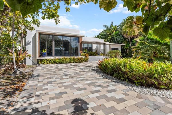 1845 NE 124th St, North Miami, Florida 33181, image 1