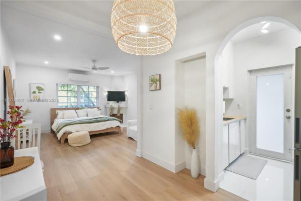 Espanola Court, 750 Espanola Way #6, Miami Beach, Florida 33139, image 1