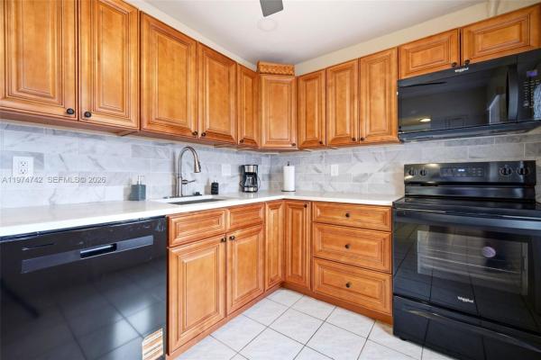 Garnet, 4270 NW 40th St #104, Lauderdale Lakes, Florida 33319, image 2