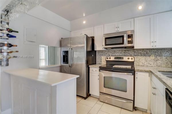 Sunrise Lakes 3, 9001 Sunrise Lakes Blvd #109, Sunrise, Florida 33322, image 1
