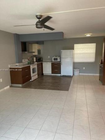 Kings Point Imperial, 220 Kings Point Dr #103, Sunny Isles Beach, Florida 33160, image 2