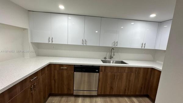 Samari Lake East, 10000 NW 80th Ct #2364, Hialeah Gardens, Florida 33016, image 1