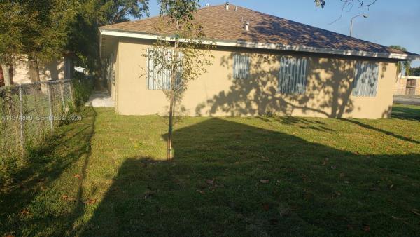 Unincorporated Dade County, Florida 33150, image 1